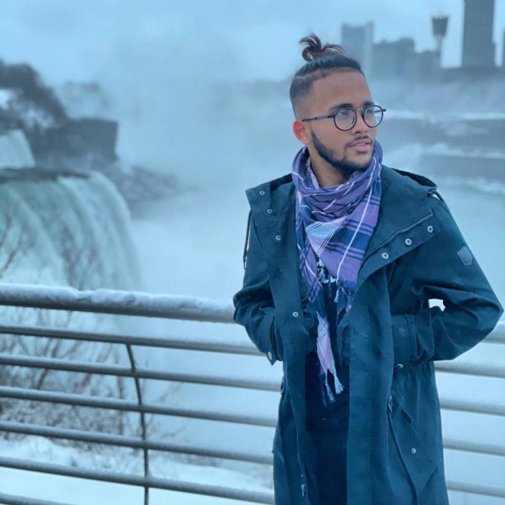 Meet your Posher, Nader